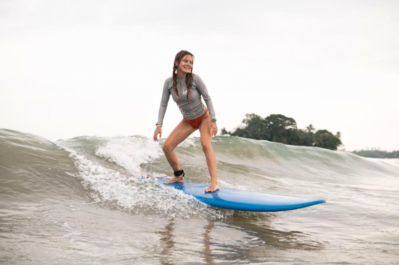 웰리가마 Layback Boutique Surf & Yoga Camp Sri Lanka 호스텔 외부 사진